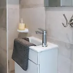 Center Arroios Flat 5 Appartement *