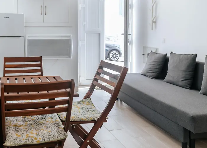 Center Arroios Flat 5 شقة